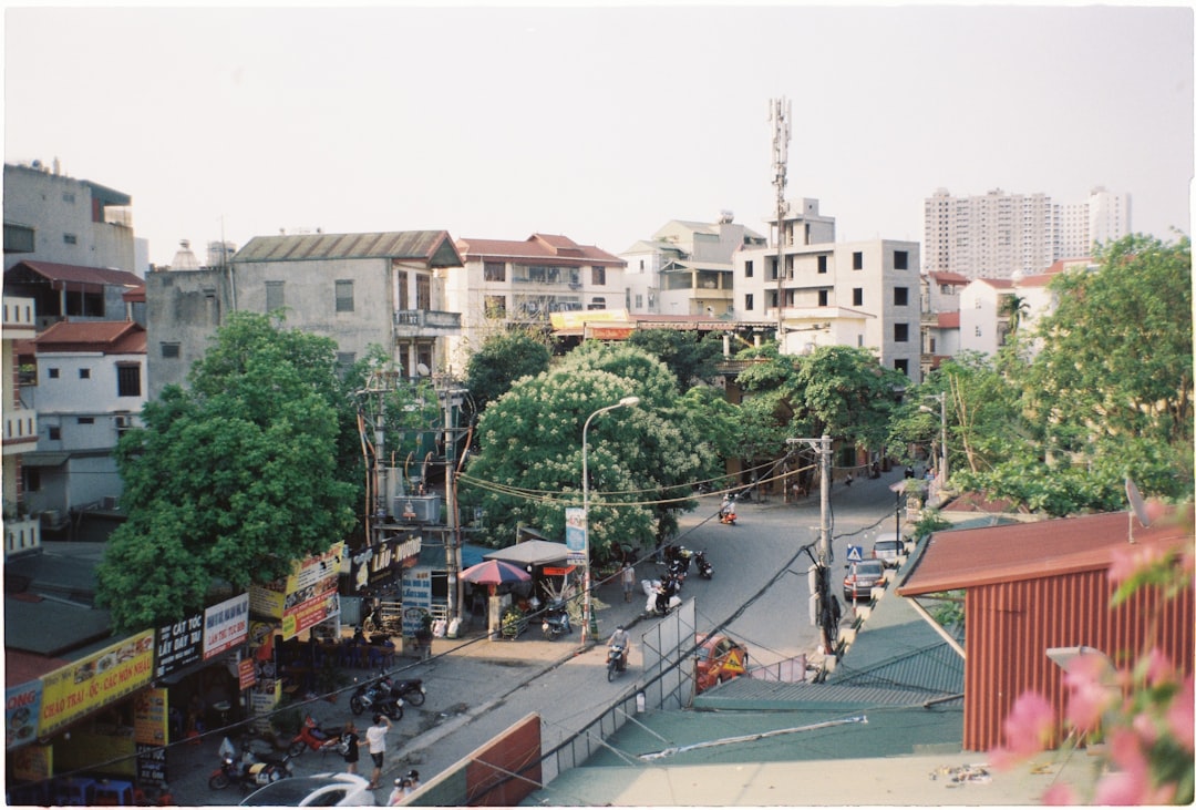 Meena Bazaar Shopping Guide – Complete Guide 2025