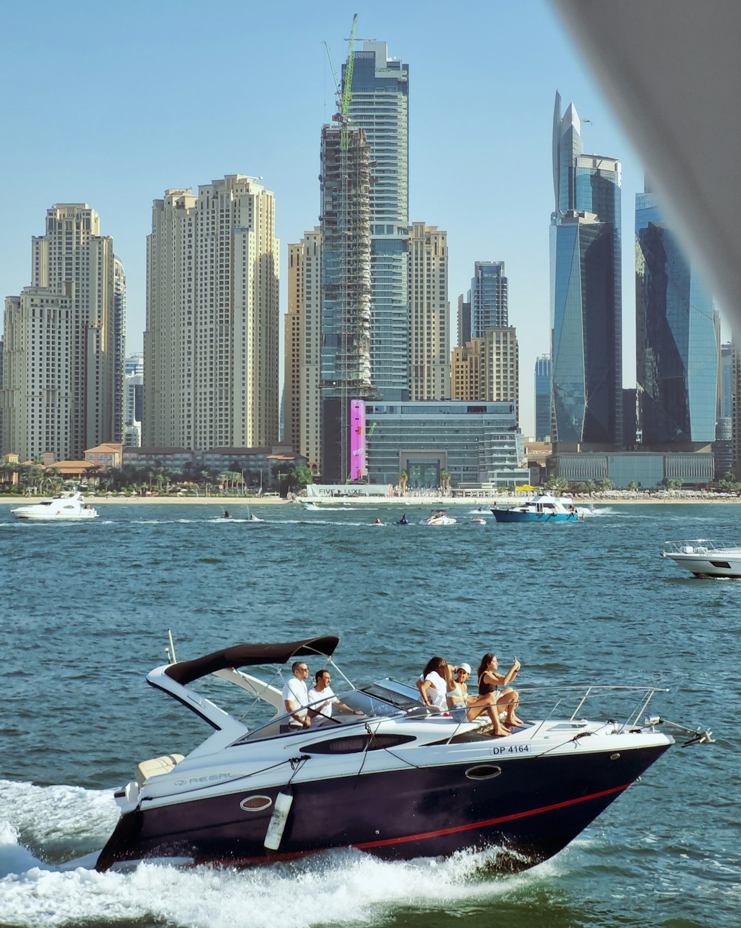 Dubai Luxury Travel Guide: Experiencing Dubai Like Royalty