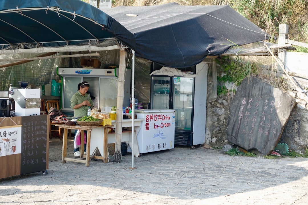 Bu Qtair Seafood Shack – Experience Guide
