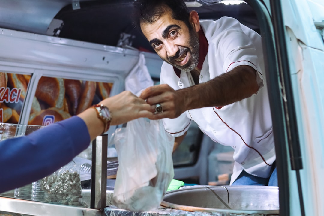 Dubai Cheap Eats AED 20 – Experience Guide