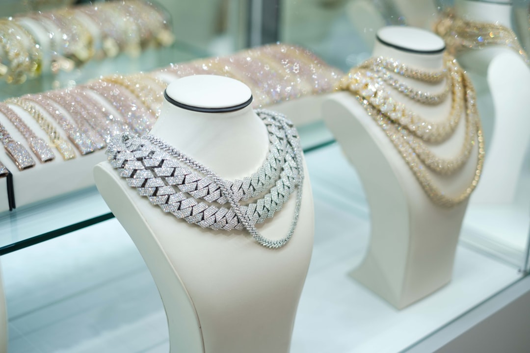 Dubai Diamond Jewelry Shopping – Experience Guide