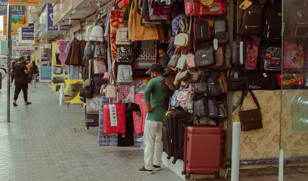 Dubai Luggage Bags Shopping – Experience Guide