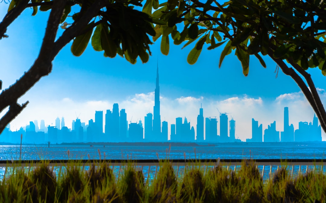 Dubai May Weather Summer – Experience Guide