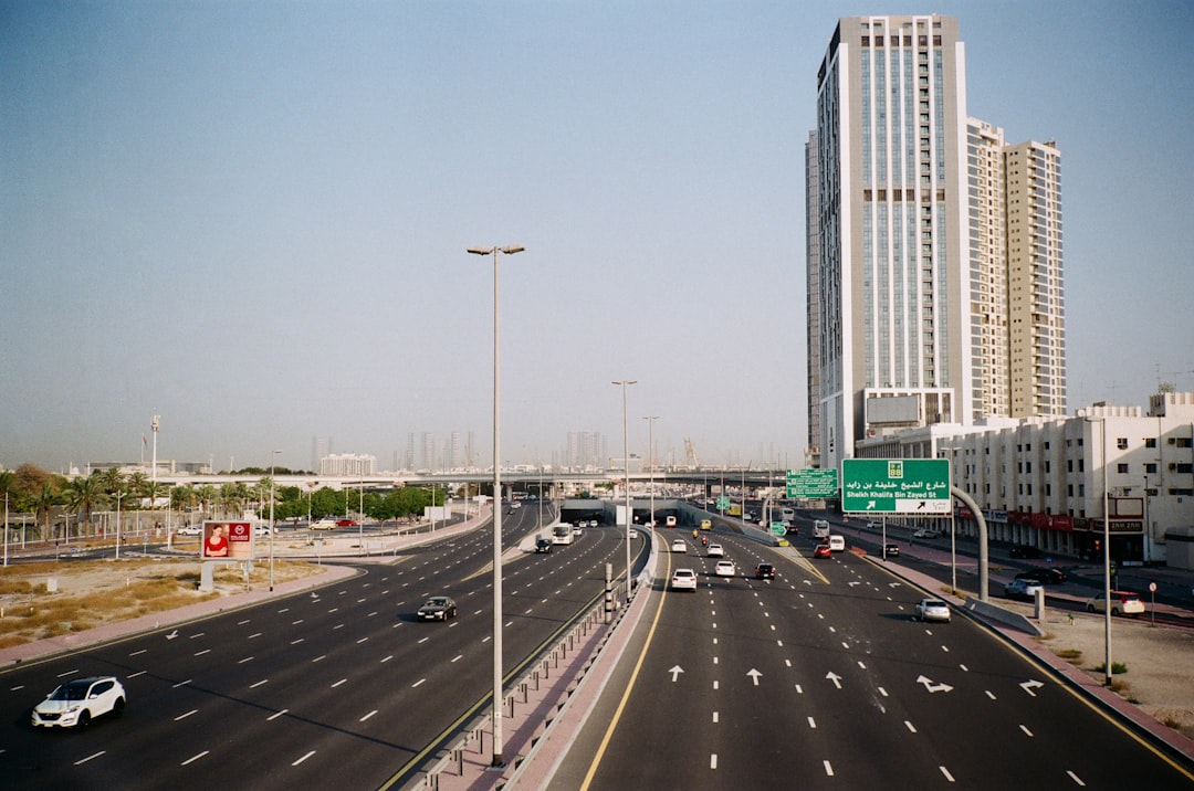 Dubai Roadside Assistance Services – Experience Guide