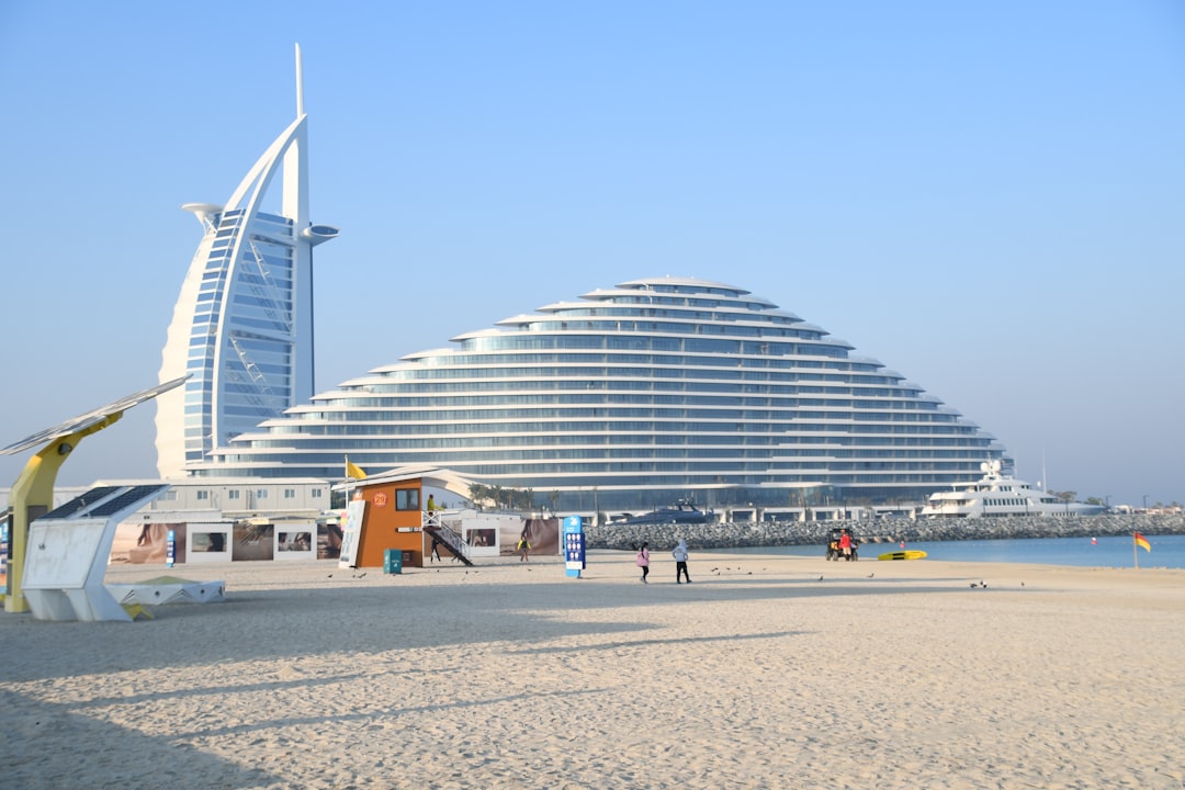 Dubai Islands Beach Club – Experience Guide