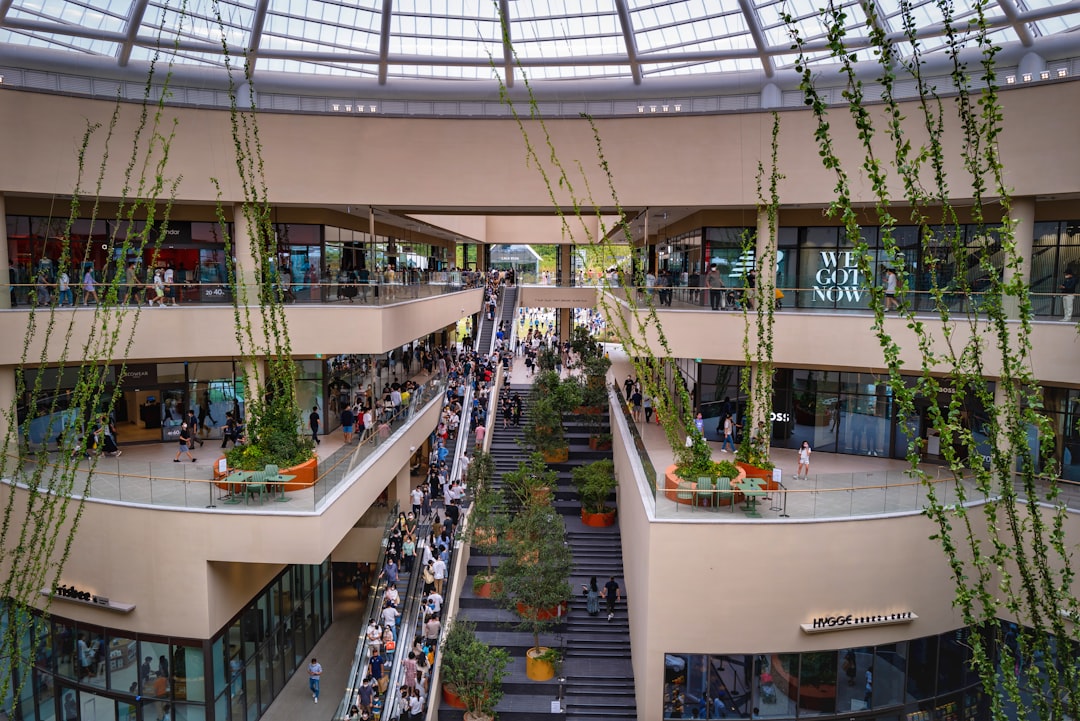 Eco-Conscious Malls Sustainable Shopping – Experience Guide